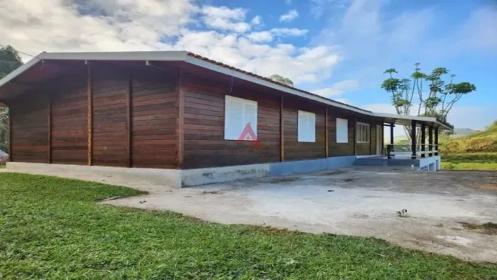 Sítio com 6 dormitórios à venda, 131000 m² por R$ 2.010.000,00 - Área Rural de São José do