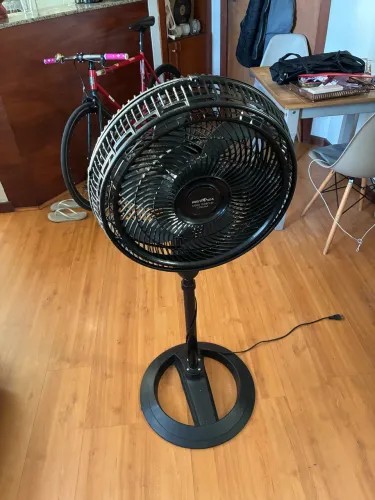 Ventilador coluna britania