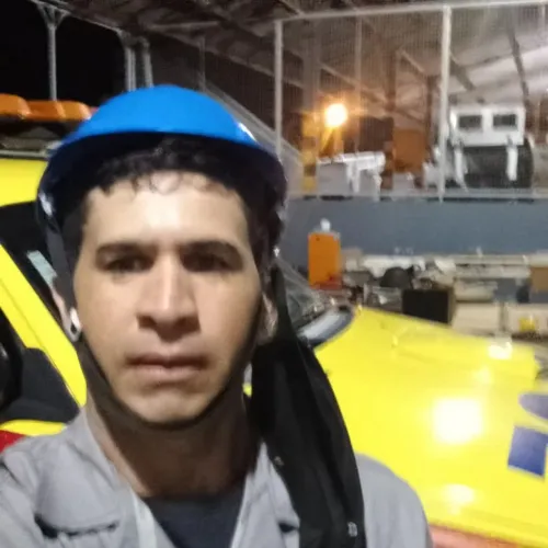 Interpretação de projeto elétrico fechamento de painéis passagem de cabeamento faço or