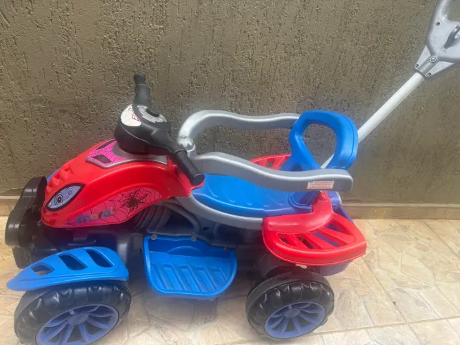 Carrinho de passeio de menino 