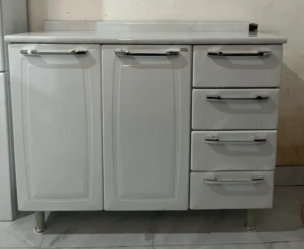 Balcão seminovo 
