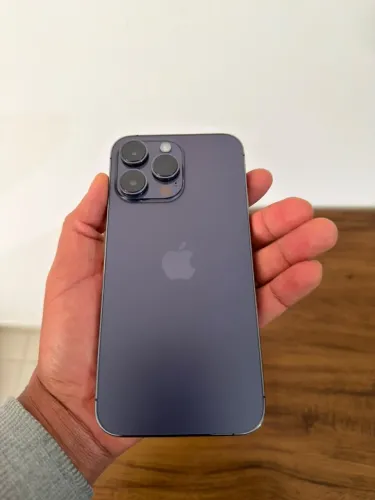 Vendo iPhone 14 Pro Max 256 Gb, impecável todo original.