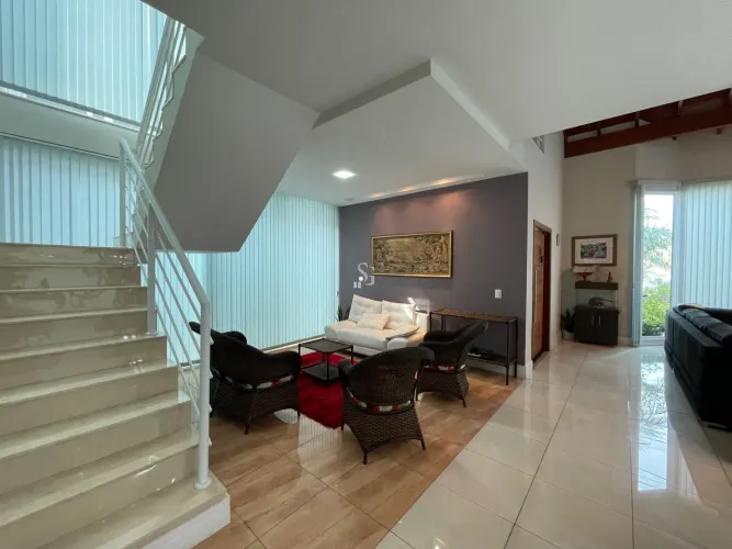 Linda Casa em Condomínio no Swiss Park - Campinas-SP 4 Quartos, 2 Suítes, 3 Salas 4 Banhei