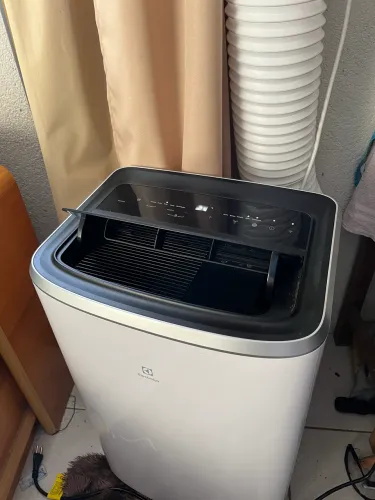 Ar-Condicionado Portátil Electrolux 12.000 BTUs (SP12F)
