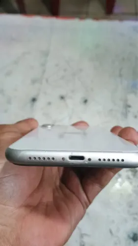 iPhone 11 - 128GB