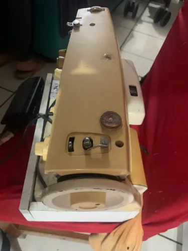 Máquina de costura 