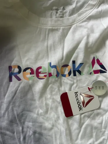 Blusa nova com etiqueta importada Reebok