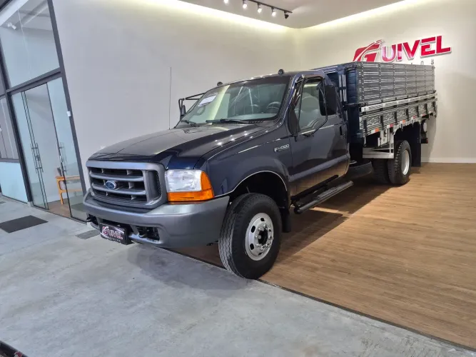 FORD F4000 2002
