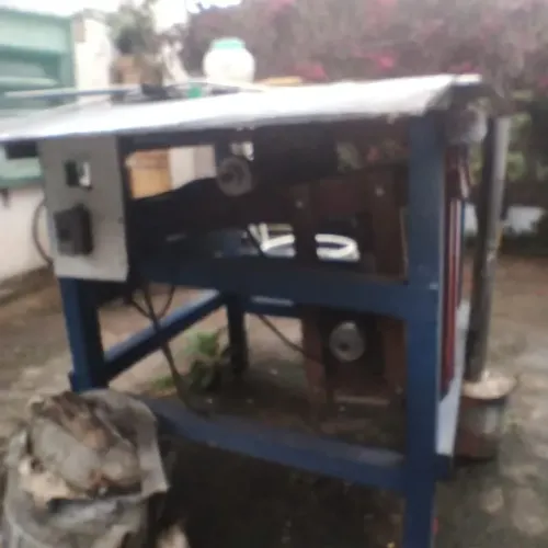 MOTOR DE INDUÇÃO WEG 1.5 VC A.R. MAIS EIXO E SERRA