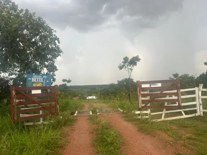 Vende-se chácara Rio Quente-GO