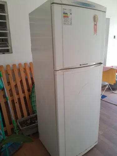 Geladeira com freezer (continental)+ freezer Vertical (eletrolux)