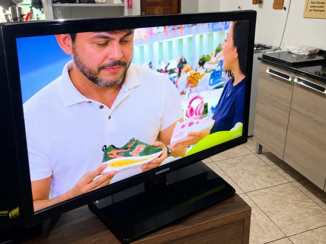 TV/Monitor Samsung 24? LED Full HD 