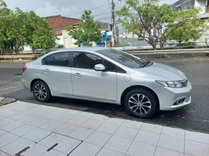 Honda Civic Sedan LXS 1.8/1.8 Flex 16V Aut. 4P 2012
