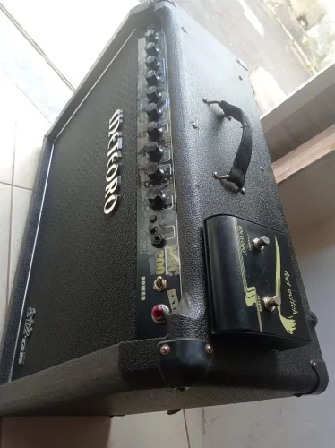 Amplificador Guitarra Meteoro 212GS