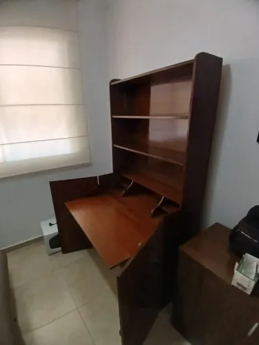 Armário com Escrivaninha