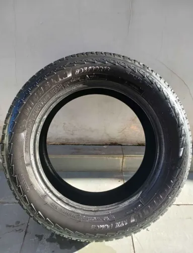 Pneu Michelin  XLT Force  205 60 R16 