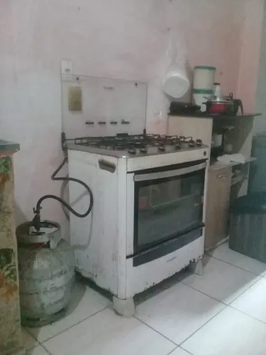 Fogão 5 bocas semi-novo