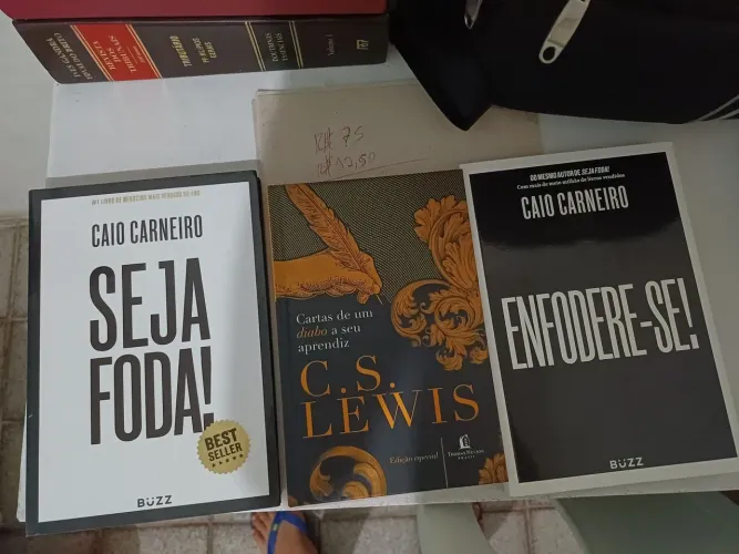 3 livros