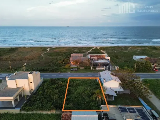 Terreno frente av. principal com 375,00m² (15,00x25,00) - Salinas