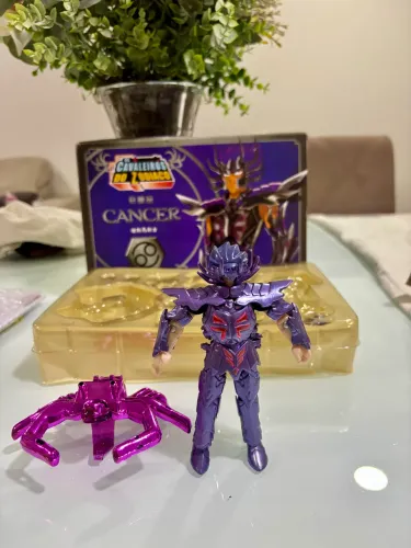 Cavaleiro do zodíaco - câncer - boneco 