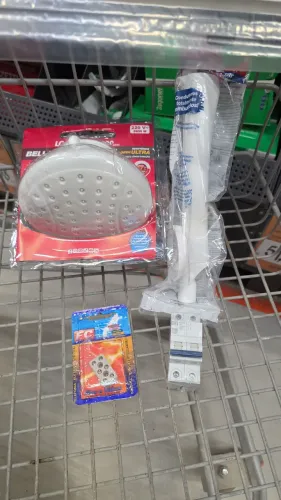 Atendente e ajudante para loja de bazar e mat de construção