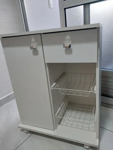 Armario fruteira cozinha com rodinhas