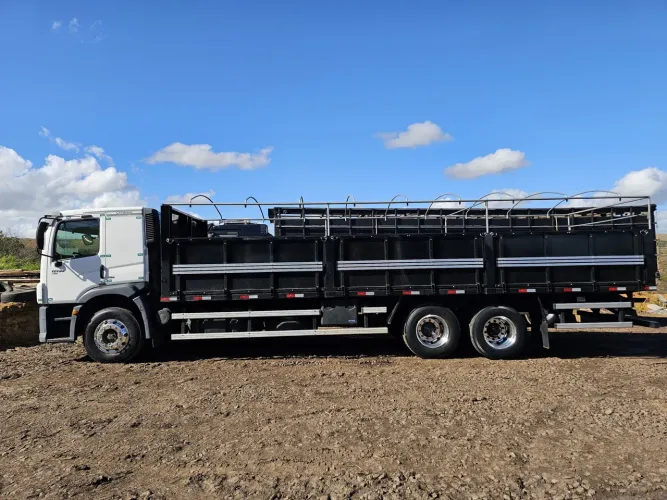 Vw 23-230 constellation truck 2018, leito,automático e pouquissimo km rodados
