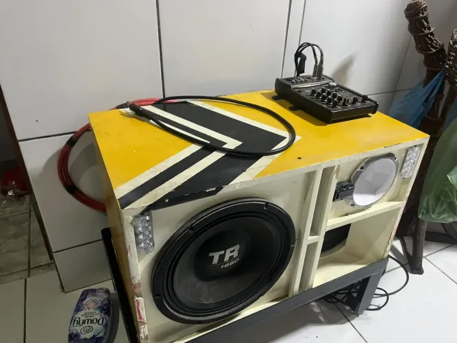Som automotivo
