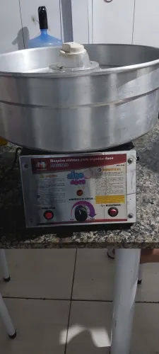 Vende-se maquina de algodão doce 