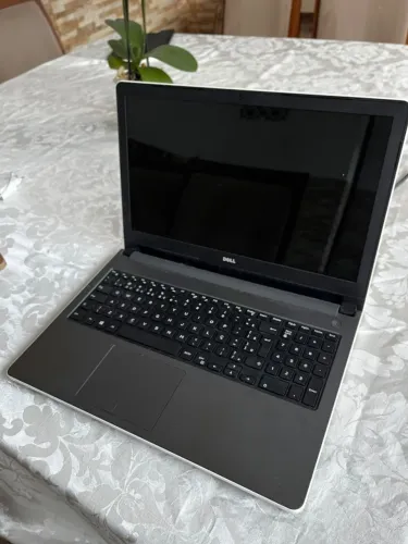 Notebook Dell Inspiron 15 serie 5000, Processador Core i7