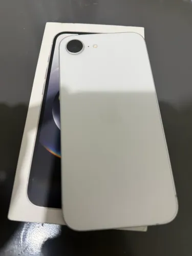 iPhone 16e