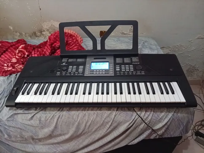 Teclado Pegasus P222 SAMPLEADO/YAMAHA/CASIO VENDO OU TROCO EM SAX