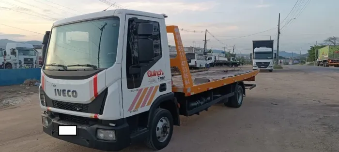 VENDO CAMINHÃO GUINCHO IVECO TECTOR 9-190 - ANO 2021