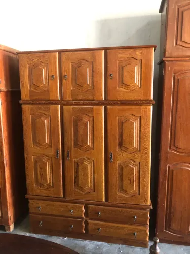 Guarda roupa madeira 