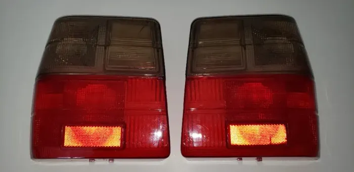 Jogo de lentes da lanterna traseira - FIAT Uno EP 96