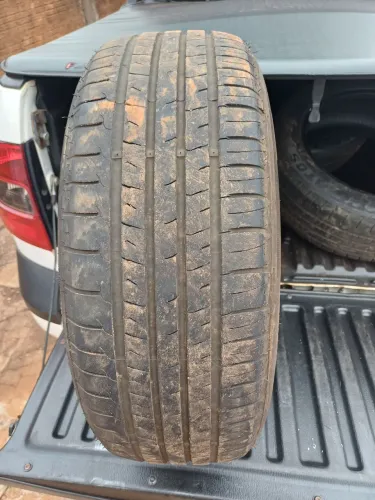 Vendo 4 pneus aro 16