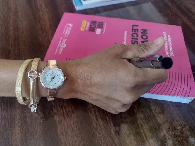 Relógio com bracelete