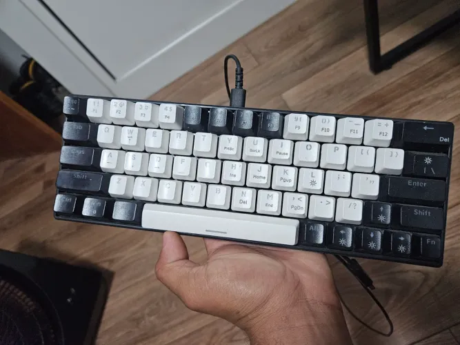 Teclado mecaninco Zifriend KA646 60%