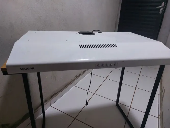 Venda de 01 freezer e um depurador
