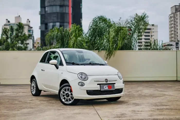 Fiat 500 Cult 1.4 Flex 8V EVO Mec. 2013