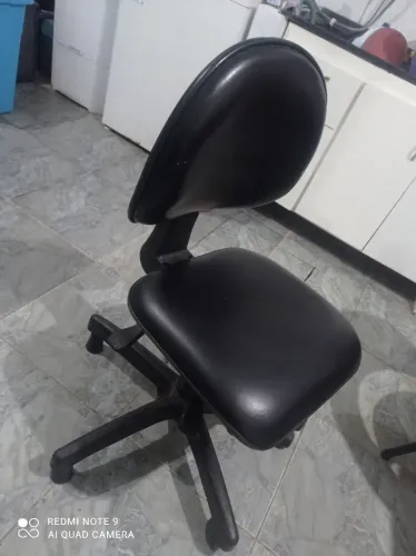 Cadeira em bom estado 100 pra ir logo
