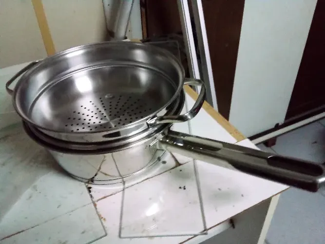 Panela Inox Tramontina com escorredor.