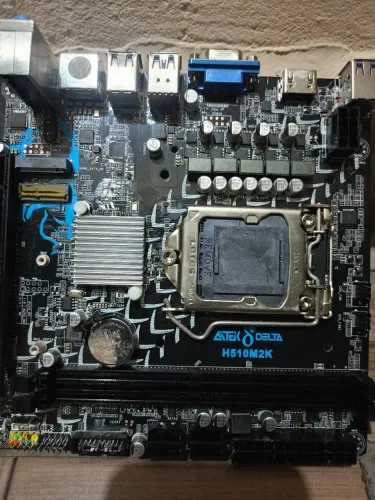 Placa mãe Aitek Delta H510M2K de 10 e 11 geração está sem o espelho nova