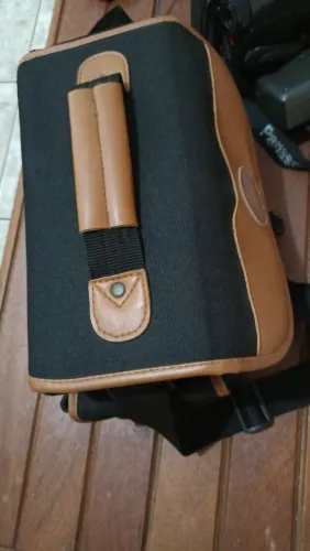 Bolsa importada do Japão, acompanha câmera com defeito,