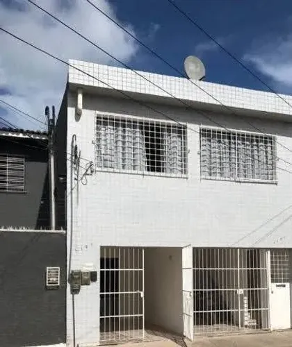 Alugo Apto Térreo 3qtos no Prado