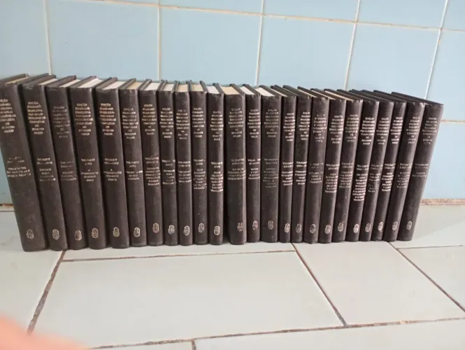 Coleção dos livros de Freud