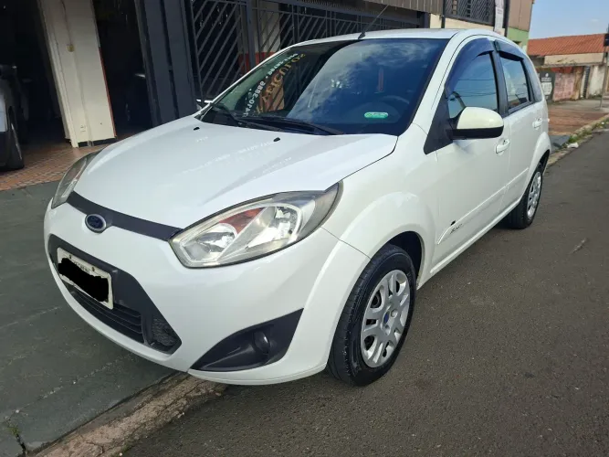 Ford Fiesta SE 1.6 8V Flex 5P 2014