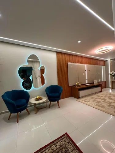 Casa 100% Mobiliada e Reformada com 4 suítes - Condomínio Ponta Negra I