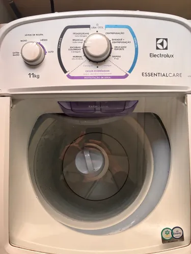 Máquina de lavar Electrolux 11kg Essential Care (LES11)