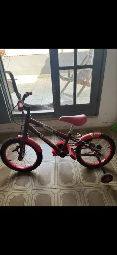Bicicleta infantil tema homem aranha